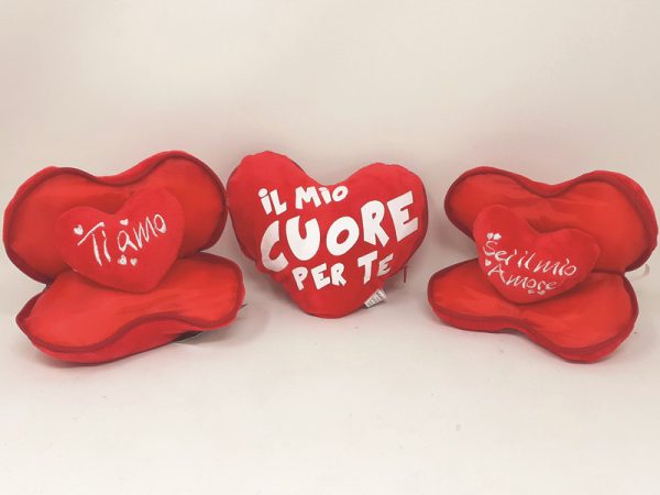 CUORE PORTAREGALO ø 15 cm CON CUORE. . . ORDINE MINIMO 4 PZ. ASSORTITI