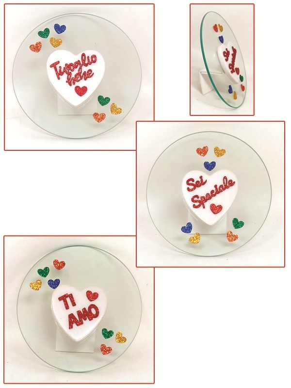 VETRO TONDO CON CUORE IN CERAMICA BIANCA E GLITTER. . . ORDINE MINIMO 3 PZ. ASSORTITI